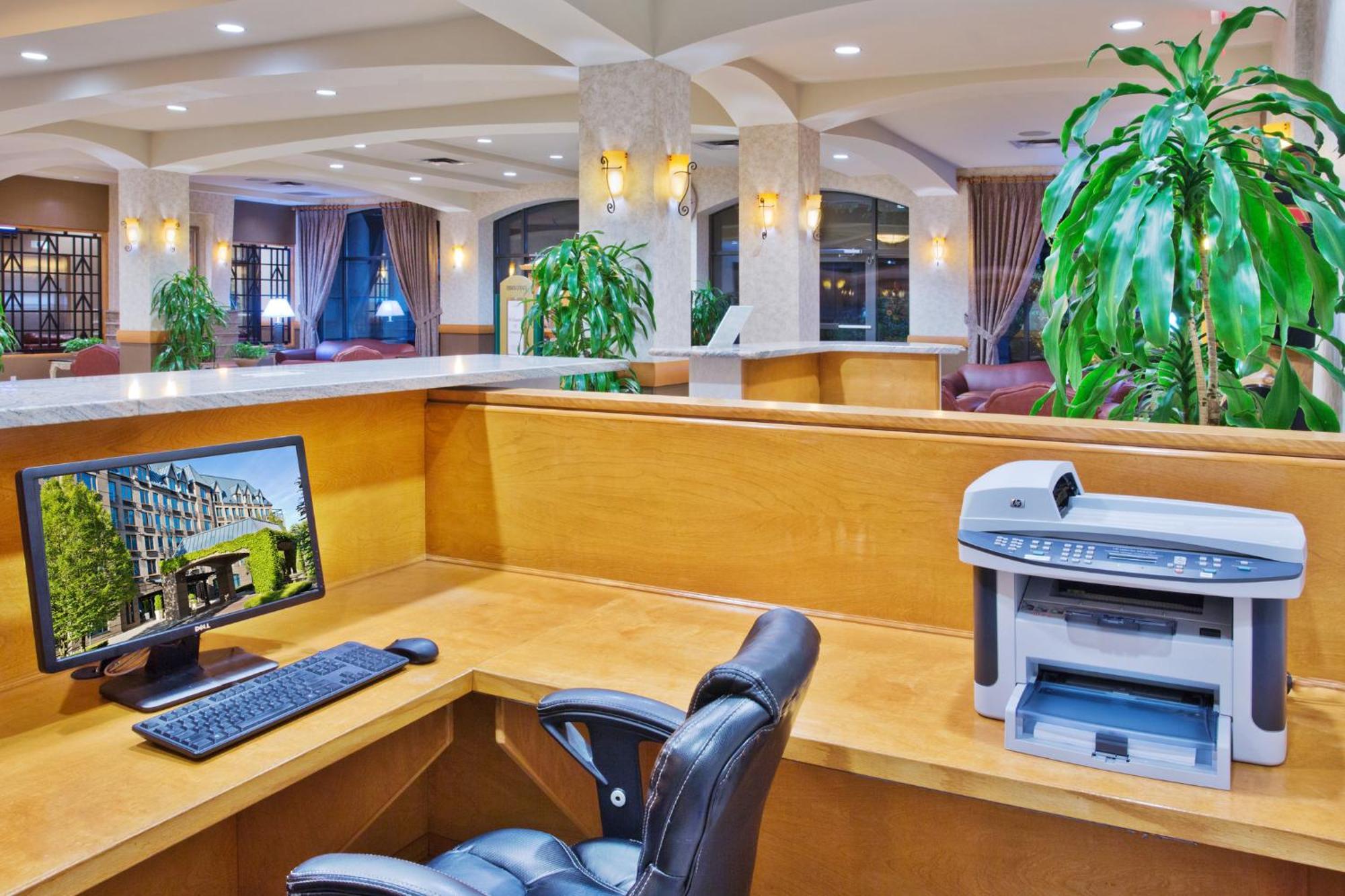 Holiday Inn & Suites North Vancouver By Ihg Eksteriør bilde