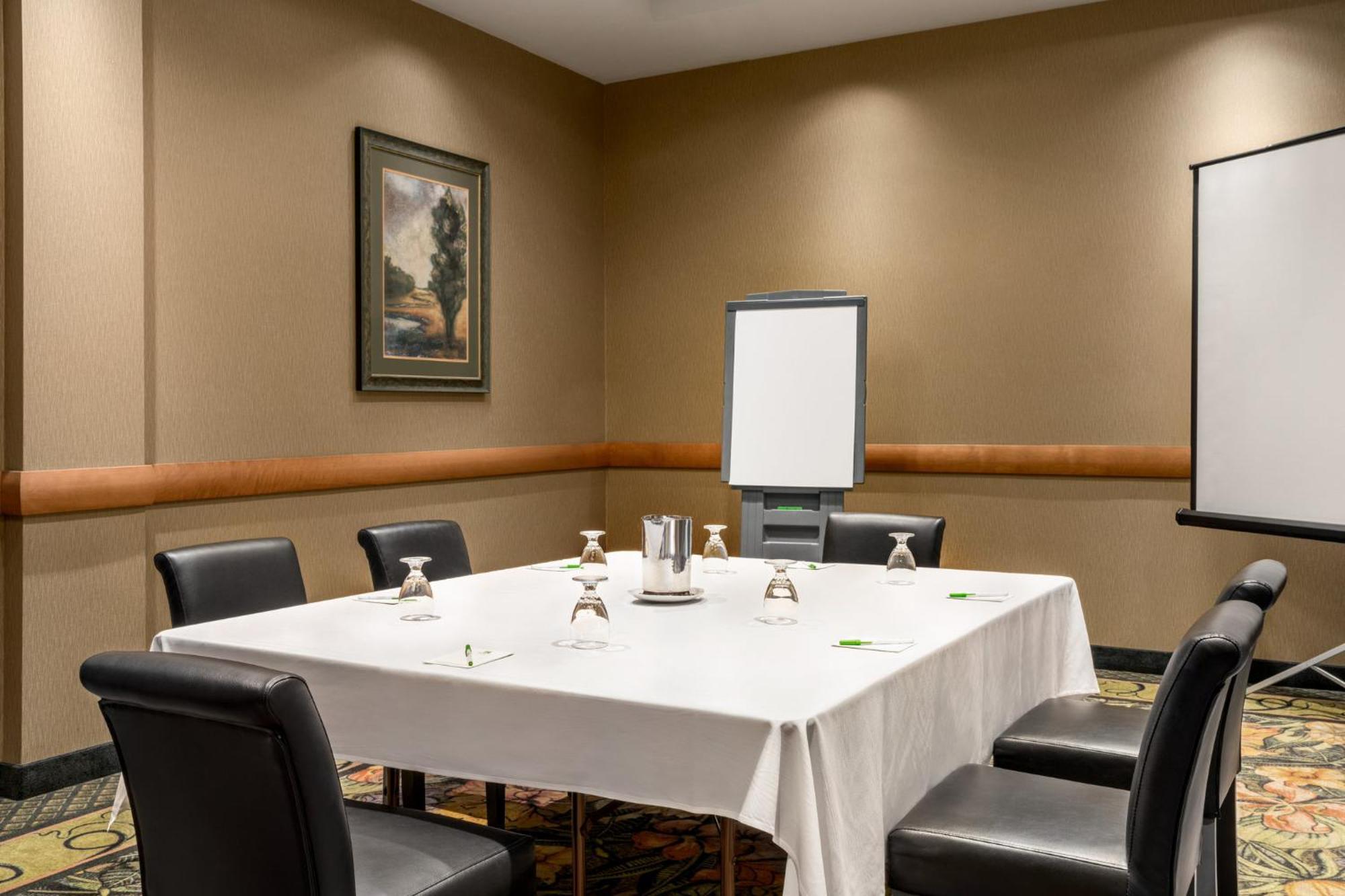Holiday Inn & Suites North Vancouver By Ihg Eksteriør bilde