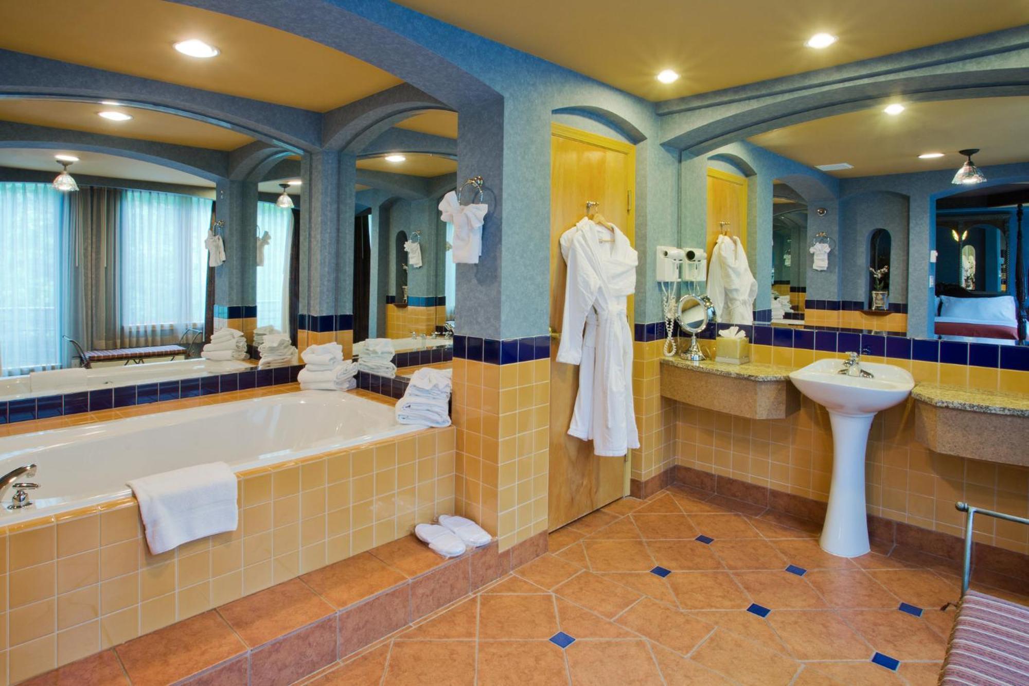 Holiday Inn & Suites North Vancouver By Ihg Eksteriør bilde
